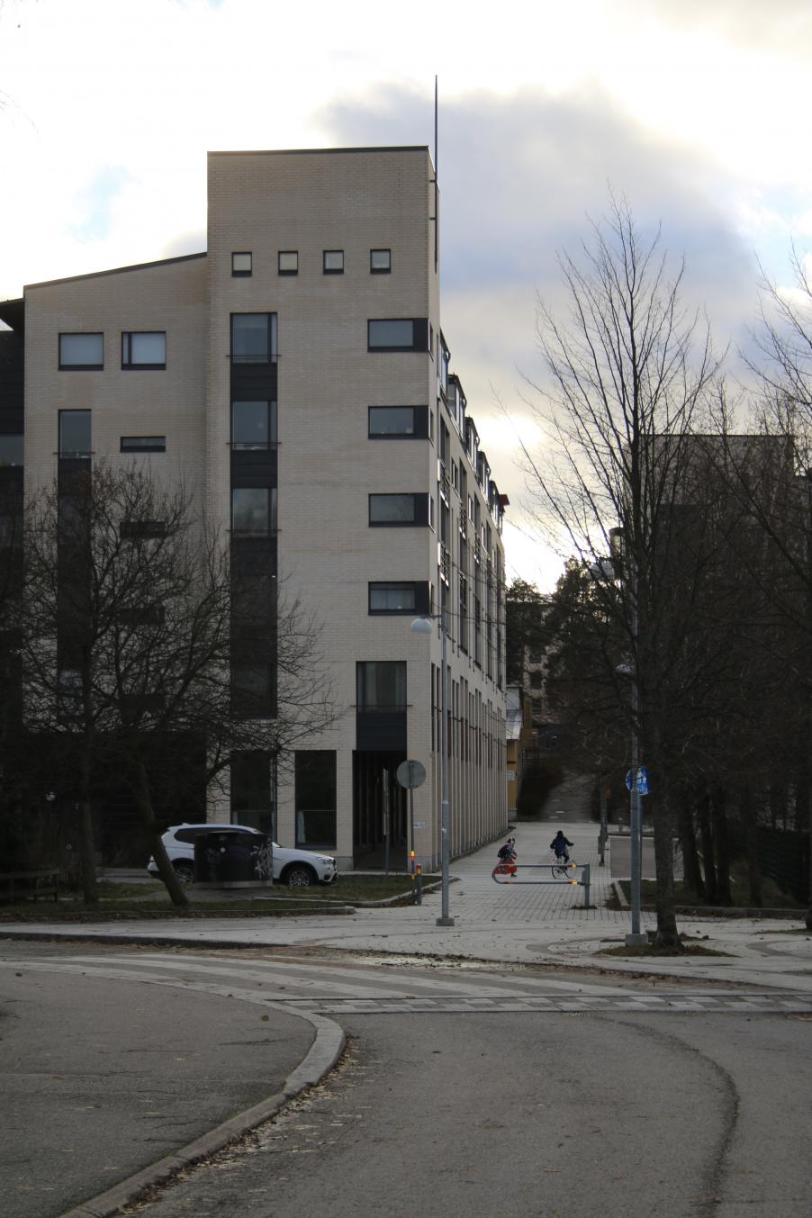 Rastilanraitti 7 julkisivu