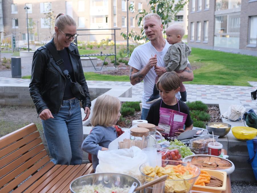 Kiitos kaikille pihajuhlaan osallistuneille!
